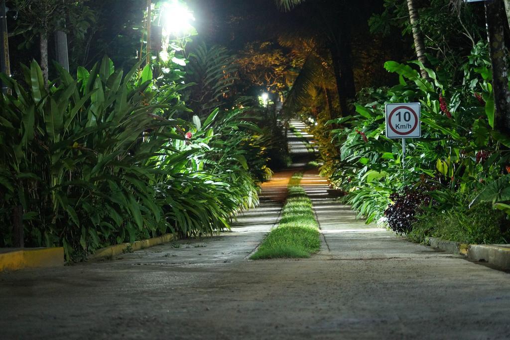 Hotel La Aldea Del Halach Huinic Palenque Exterior photo